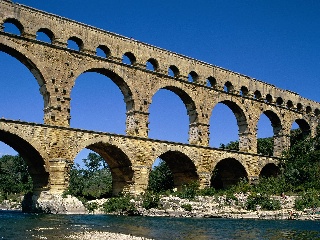Pont du Gard, Near Avignon, France.jpg